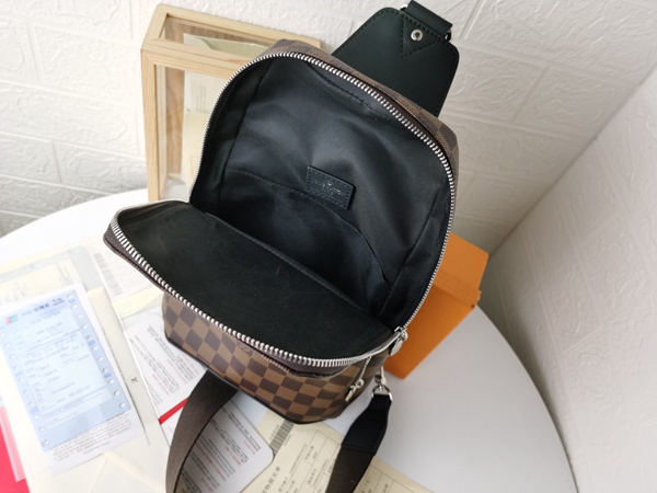 ルイヴィトンバッグ角部分ディテール